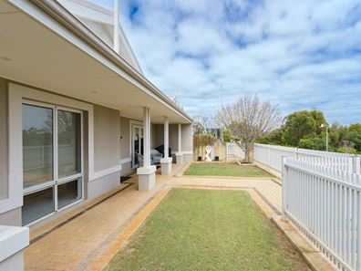 44 Spinifex Loop, Yanchep WA 6035