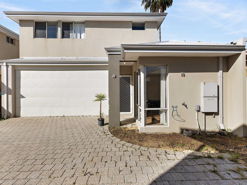 2c/ Beagle Place , Belmont WA 6104