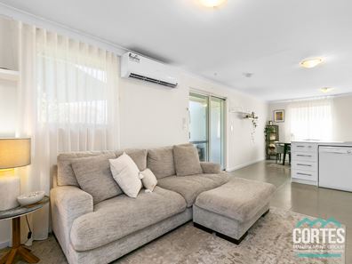 14 Bullfinch Street, Spearwood WA 6163