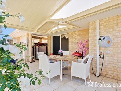 1/22 Quondong Street, Nollamara WA 6061