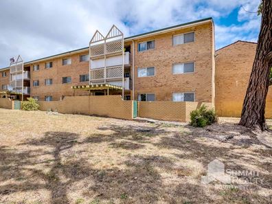 10/2 Rand Court, Withers WA 6230