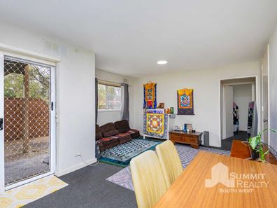 10/2 Rand Court, Withers WA 6230