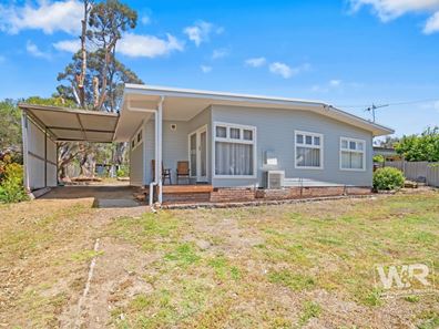 82 Bay View Drive, Little Grove WA 6330