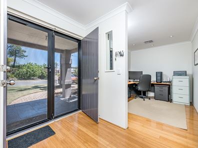 3 Vanguard Place, Currambine WA 6028