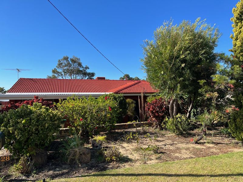 28 Addison Way, Warwick