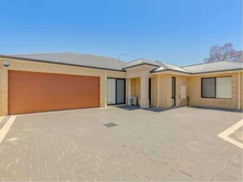 Large Room/15B Coulson Street, Wilson WA 6107