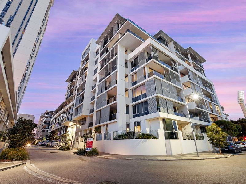 212/2 Moreau Parade, East Perth