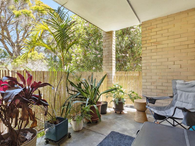 1/6 Wilson Crescent, Wembley Downs WA 6019