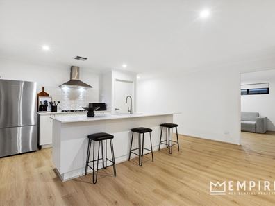 13 Chittick Road, Hammond Park WA 6164