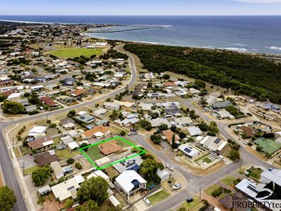 5 Nairn Court, Port Denison WA 6525