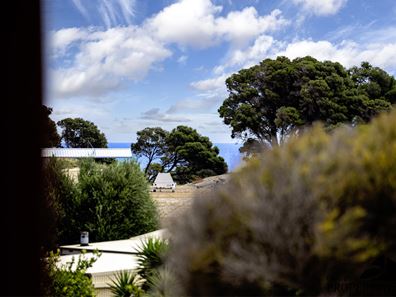 5 Nairn Court, Port Denison WA 6525