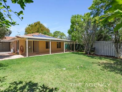 8 Nooyan Close, South Guildford WA 6055