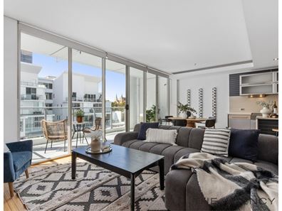 33/22 St Georges Terrace, Perth WA 6000