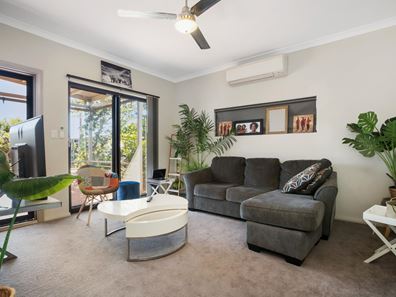 64 Mantaray Loop, Nickol WA 6714