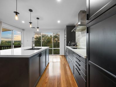 1 Easton Court, Boya WA 6056