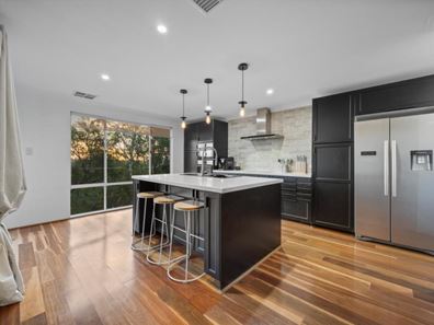 1 Easton Court, Boya WA 6056