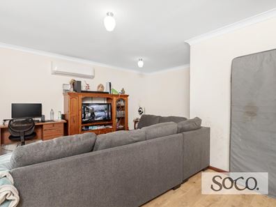 2 Truscan Close, Cooloongup WA 6168