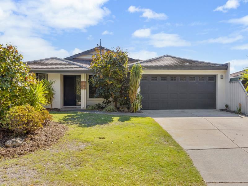 20 Round Hill Drive, Port Kennedy WA 6172