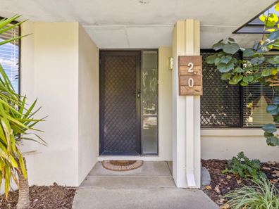 20 Round Hill Drive, Port Kennedy WA 6172