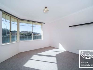 1 Southern Cross Circle, Ocean Reef WA 6027