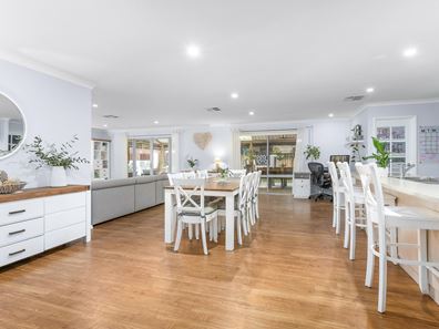 13 Kesiya Turn, Aubin Grove WA 6164
