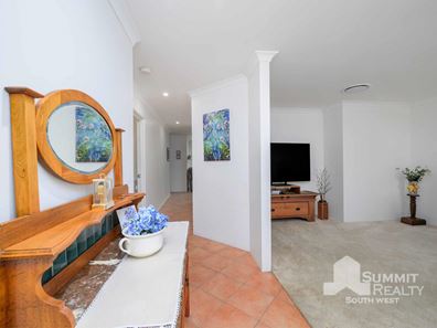 4 Arabian Gardens, Eaton WA 6232