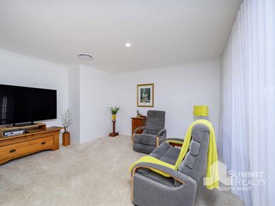 4 Arabian Gardens, Eaton WA 6232