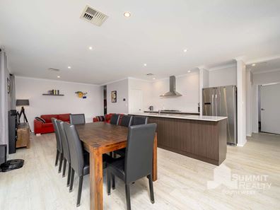 55 Beraking Loop, Dalyellup WA 6230