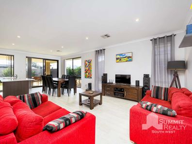 55 Beraking Loop, Dalyellup WA 6230