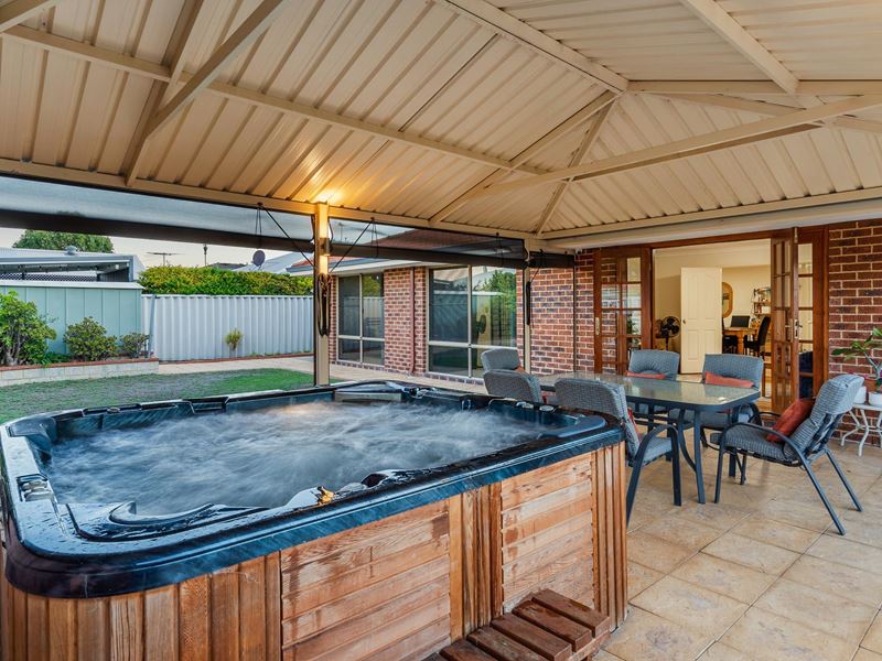 21 Fawdon Street, Safety Bay WA 6169