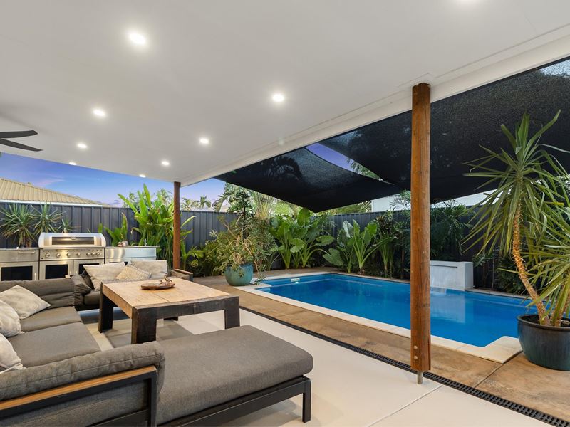 21 Campbell Crescent, Baynton