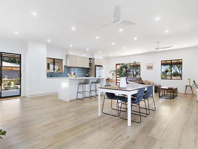 21 Campbell Crescent, Baynton WA 6714