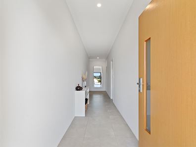 45 Winmalee Crescent, Caversham WA 6055