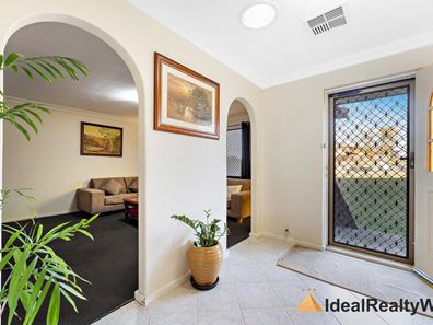 4 Jardine Court, Thornlie WA 6108