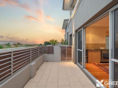 2/100 Ormsby  Terrace, Mandurah WA 6210