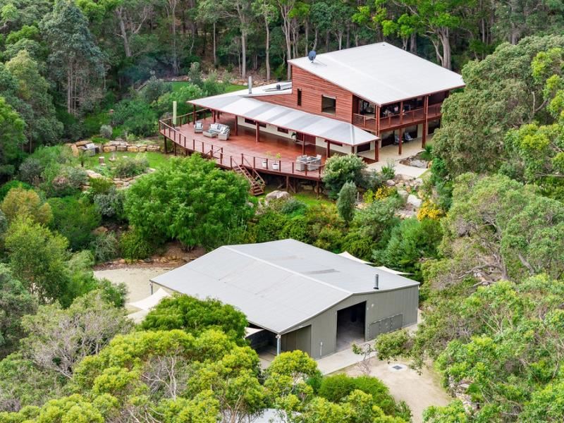 14 Coppin Grove, Redgate