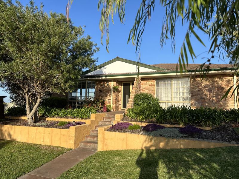 1 Riviera Place, Binningup WA 6233