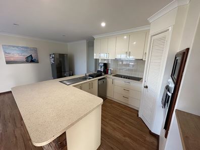 1 Riviera Place, Binningup WA 6233