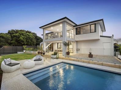 17A Queenscliff Court, Kallaroo WA 6025
