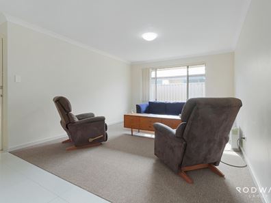 27 Dundatha Dr, Byford WA 6122
