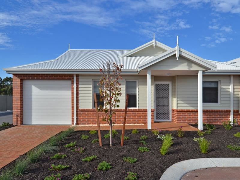 10/21 Brooks Garden Boulevard, Lange WA 6330