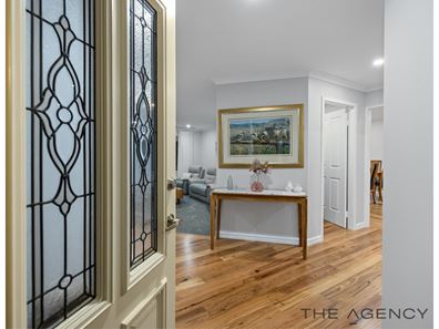 4 Grevillea Place, Canning Vale WA 6155