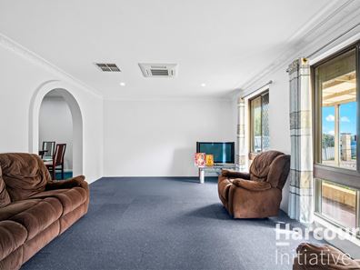 118 Marangaroo Drive, Girrawheen WA 6064
