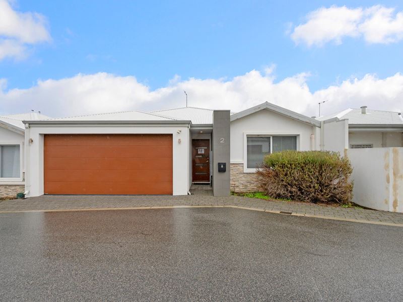 2/90 West Churchill Avenue, Lake Coogee WA 6166