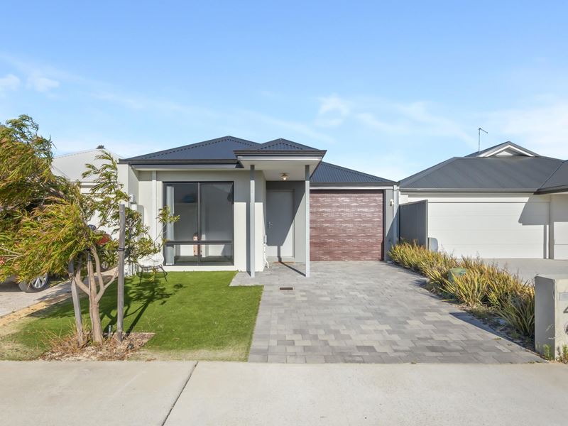 4 Paluma Grove, Yanchep WA 6035