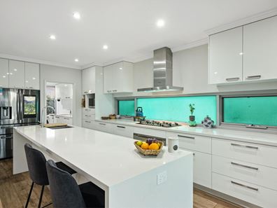 208A Ewen Street, Doubleview WA 6018