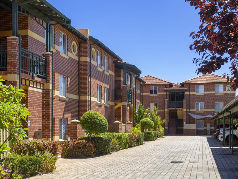 12/2 Preston Street, Como