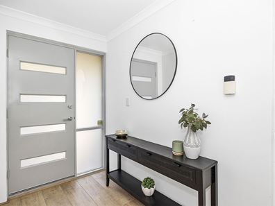 2/291 Flinders Street, Nollamara WA 6061