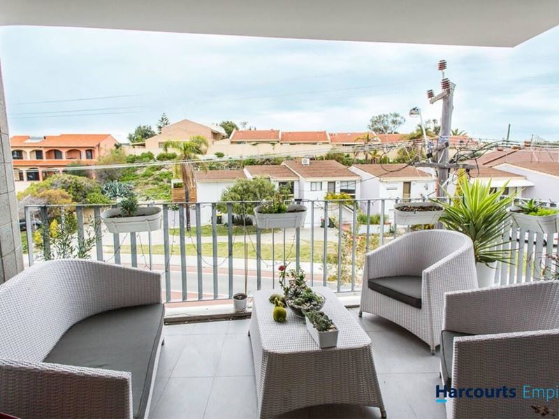 8/36 Pearl Parade, Scarborough WA 6019