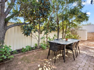 11/1-3 Stanbury Place, Kardinya WA 6163